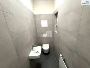 Pronájem bytu 2+kk, Praha - Michle, Hanusova, 73 m2