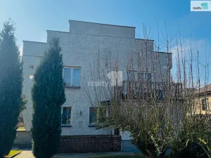 Pronájem bytu 2+kk, Dobřany, tř. 1. máje, 45 m2