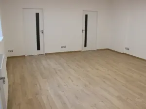 Pronájem kanceláře, Praha - Žižkov, Husitská, 63 m2