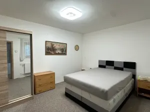 Pronájem rodinného domu, Bánov, 133 m2