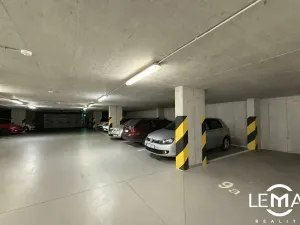 Prodej garážového stání, Olomouc, Edvarda Beneše, 12 m2