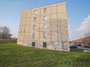 Prodej bytu 3+1, Žulová, Na Rybníčku, 68 m2