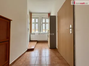 Pronájem bytu 1+1, Chomutov, Nerudova, 55 m2