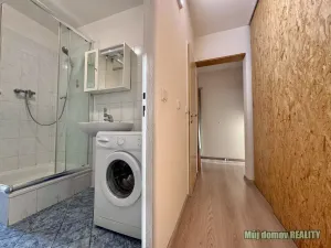 Pronájem bytu 2+1, Praha - Kobylisy, Bojasova, 63 m2