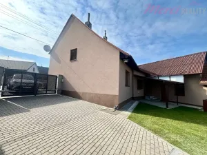Prodej rodinného domu, Bílovice, 200 m2