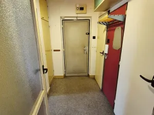 Prodej bytu 2+1, Praha, Hrusická, 46 m2