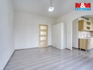 Pronájem bytu 2+1, Plzeň - Lobzy, Blatenská, 54 m2