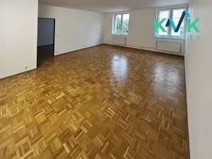 Pronájem bytu 2+kk, Karlovy Vary, Vítězná, 65 m2