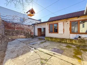 Prodej rodinného domu, Hodonice, U Kostela, 260 m2