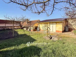 Prodej rodinného domu, Hodonice, U Kostela, 260 m2