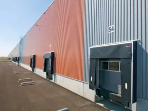 Pronájem skladu, Strančice, 23569 m2