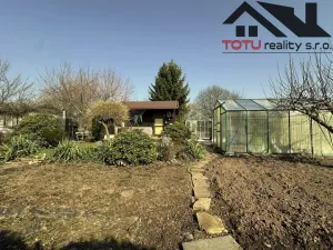 Prodej zahrady, Dvůr Králové nad Labem, Ve Strži, 226 m2