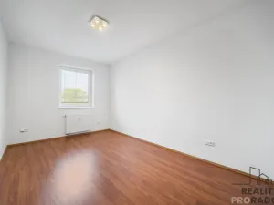 Pronájem bytu 2+kk, Pardubice - Zelené Předměstí, V Ráji, 59 m2