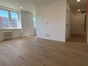 Pronájem bytu 2+kk, Ostrava, Maďarská, 54 m2