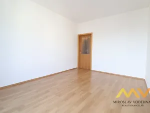 Pronájem bytu 2+kk, Hradec Králové - Nový Hradec Králové, Mrštíkova, 64 m2