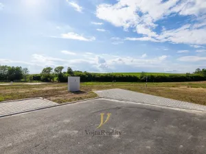 Prodej pozemku pro bydlení, Komárov, 752 m2