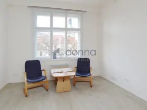 Pronájem bytu 1+kk, Praha, Rostovská, 22 m2