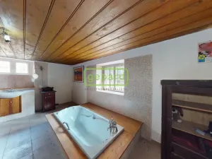 Prodej chalupy, Dolní Zálezly, 181 m2