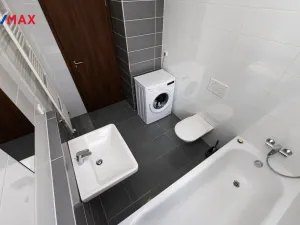 Pronájem bytu 1+kk, Praha - Stodůlky, Svitákova, 32 m2