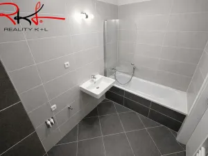 Pronájem bytu 2+kk, Praha, Stočesova, 91 m2