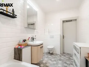 Prodej bytu 3+kk, Karlovy Vary, Bulharská, 94 m2