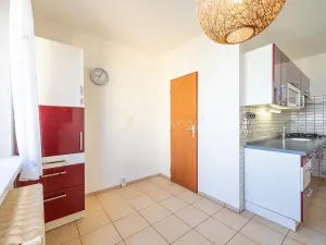 Prodej bytu 4+1, Praha - Hostivař, Bělinského, 77 m2