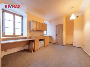 Prodej kanceláře, Šumperk, nám. Míru, 200 m2