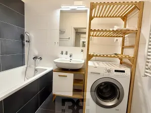 Pronájem bytu 2+kk, Praha - Jinonice, Pod stolovou horou, 64 m2