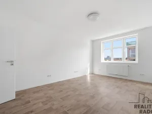 Pronájem bytu 2+kk, Pardubice - Zelené Předměstí, Teplého, 45 m2