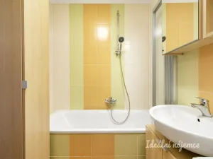 Pronájem bytu 3+kk, Praha - Hlubočepy, Högerova, 66 m2