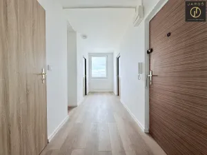 Pronájem bytu 2+1, Kladno, Čs. armády, 59 m2