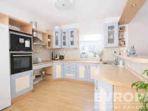 Pronájem rodinného domu, Velké Přílepy, Seifertova, 170 m2