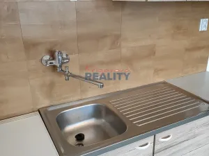 Pronájem bytu 1+kk, České Budějovice - České Budějovice 3, Plzeňská, 18 m2