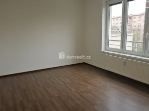 Pronájem bytu 2+kk, Praha - Záběhlice, Velenovského, 53 m2