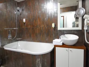 Prodej restaurace, Louny, Mírové náměstí, 530 m2