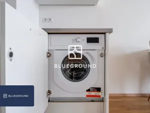 Pronájem bytu 2+kk, Praha - Karlín, Nekvasilova, 56 m2