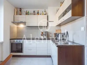 Prodej bytu 2+1, Praha - Kobylisy, Pakoměřická, 61 m2