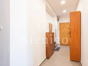 Prodej bytu 2+1, Praha - Kobylisy, Pakoměřická, 61 m2