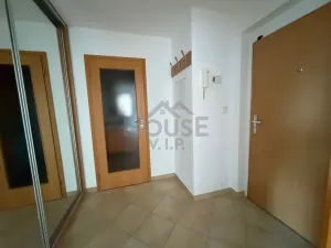 Pronájem bytu 1+kk, Praha - Pitkovice, Pečárková, 42 m2