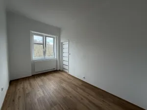 Pronájem bytu 2+kk, Praha - Žižkov, Křišťanova, 40 m2