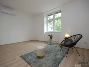 Pronájem bytu 1+1, Břeclav, Stromořadní, 43 m2