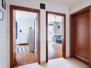 Prodej bytu 2+kk, Praha - Pitkovice, Májovková, 67 m2