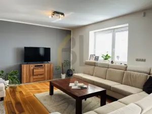 Prodej komerční nemovitosti, Břeclav, Široký dvůr, 1700 m2