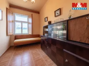 Prodej zemědělské usedlosti, Zásmuky - Nesměň, 161 m2