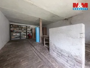 Prodej zemědělské usedlosti, Zásmuky - Nesměň, 161 m2