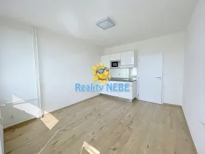 Pronájem bytu 1+kk, Praha - Hostivař, Hornoměcholupská, 26 m2