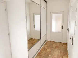 Pronájem bytu 2+1, Praha - Malešice, Ovčárská, 53 m2