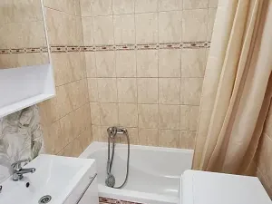 Pronájem bytu 2+1, Praha - Malešice, Ovčárská, 53 m2