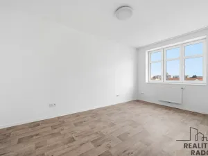 Pronájem bytu 2+kk, Pardubice - Zelené Předměstí, Teplého, 46 m2