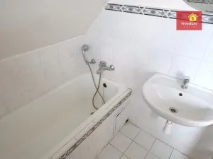 Prodej bytu 2+1, Teplice, Pod Doubravkou, 60 m2
